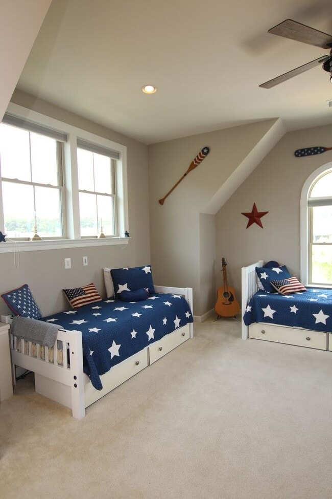 Building Photo - Beautiful Furnished Home Close to Bethany ...