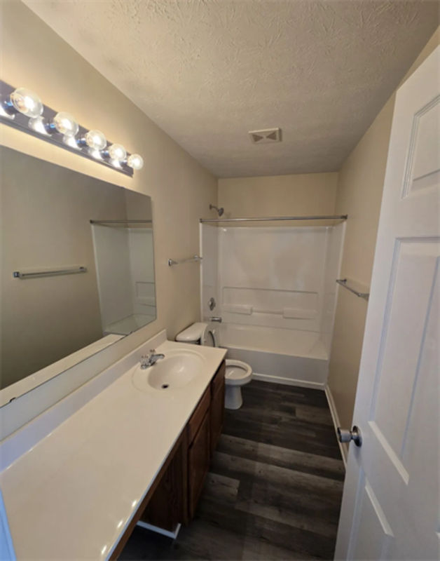 Building Photo - 8384 Bluestem Ln