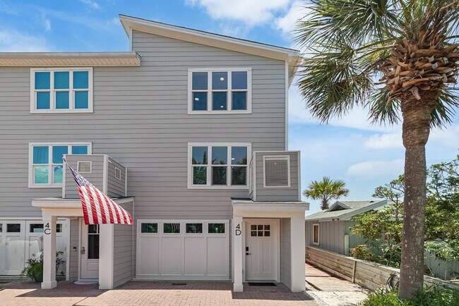 Building Photo - 100 S Spooky Ln