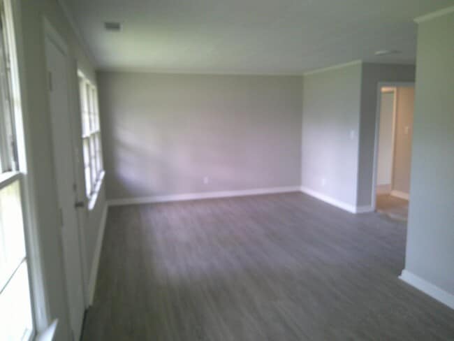 Building Photo - 408 Lumpkin Ave