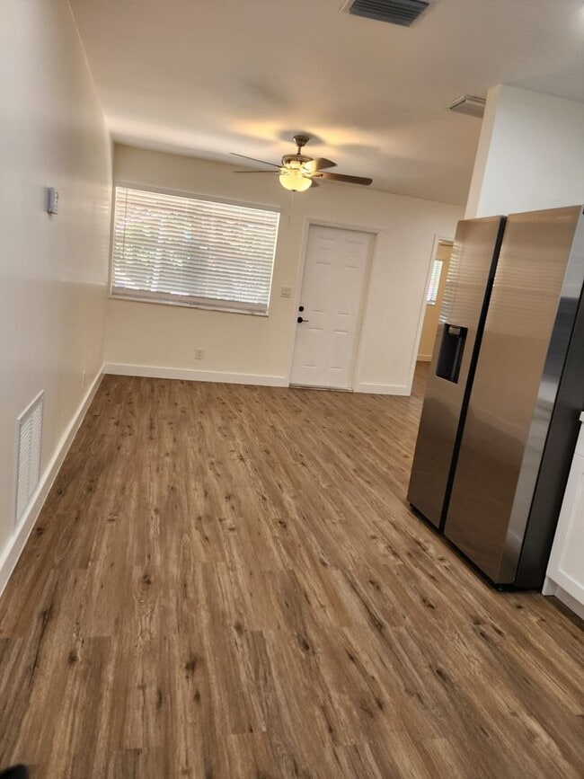 Building Photo - Beautifully Updated 2-Bedroom Home in Prime Location!