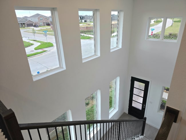 Building Photo - 27139 Blue Pool Dr