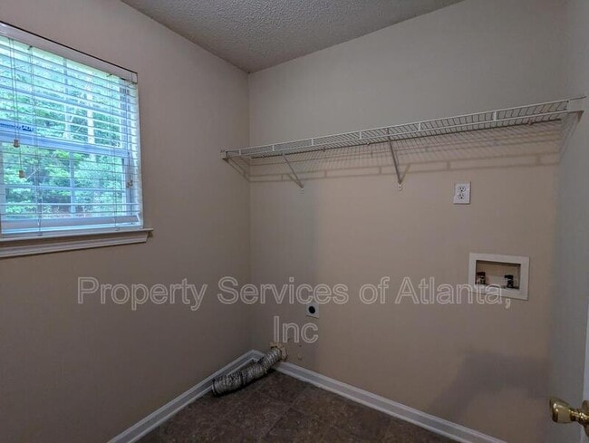 Building Photo - 1905 Boulder Gate Dr
