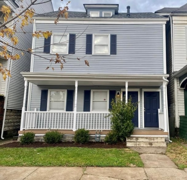 Primary Photo - 217 N Huron St