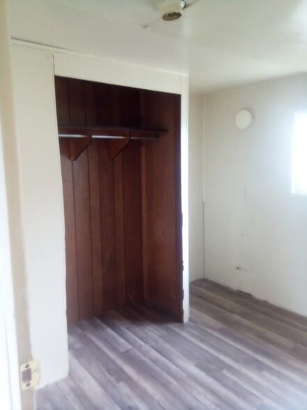 Building Photo - 1130 MT-135