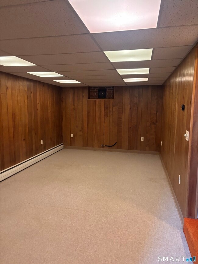 Building Photo - 28 Bayberry Ln