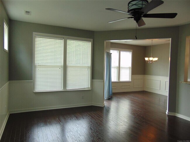 Building Photo - 3215 Kenton Ct