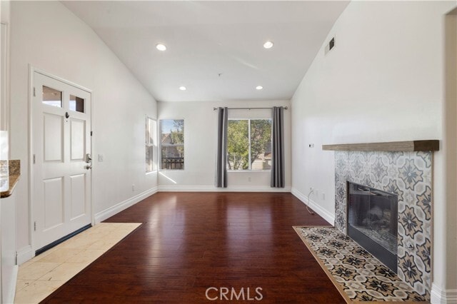 Building Photo - 202 California Ct