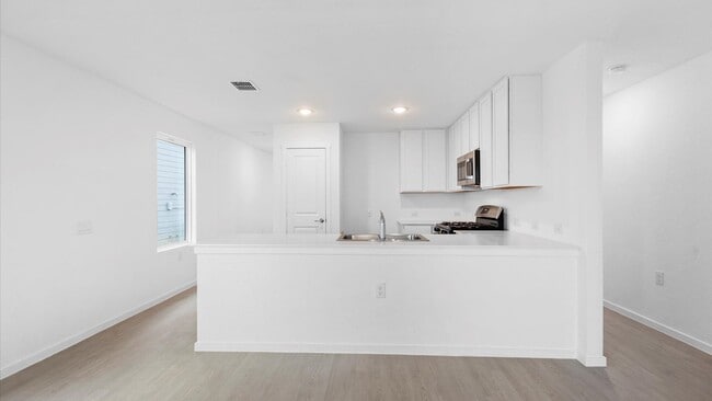 Building Photo - 10814 Lillia Br