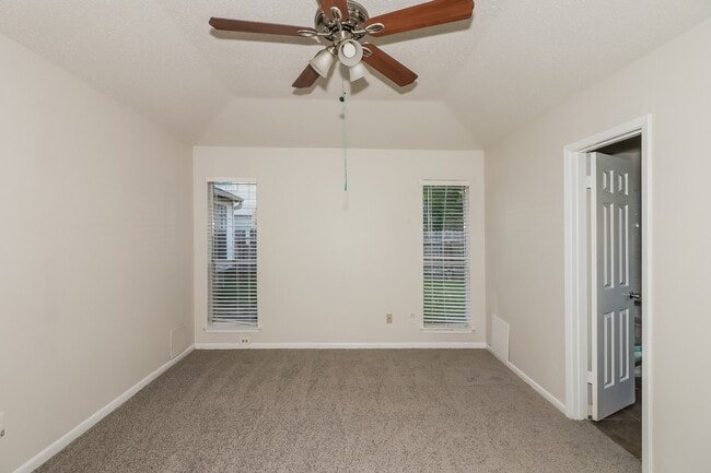 Building Photo - 18926 Sandia Pines Dr