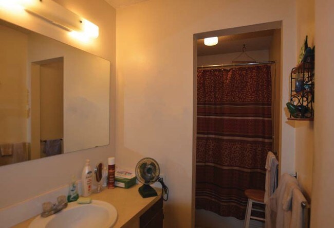 Interior Photo - College St 9 Apartments