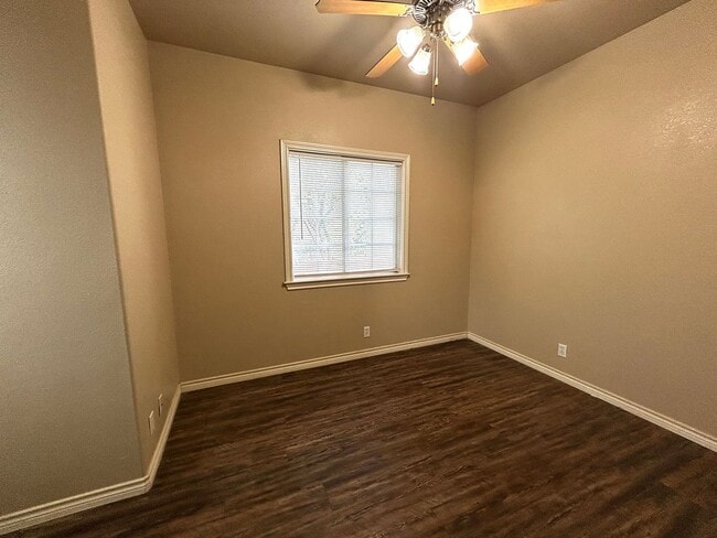 Building Photo - 408 Nelray Blvd