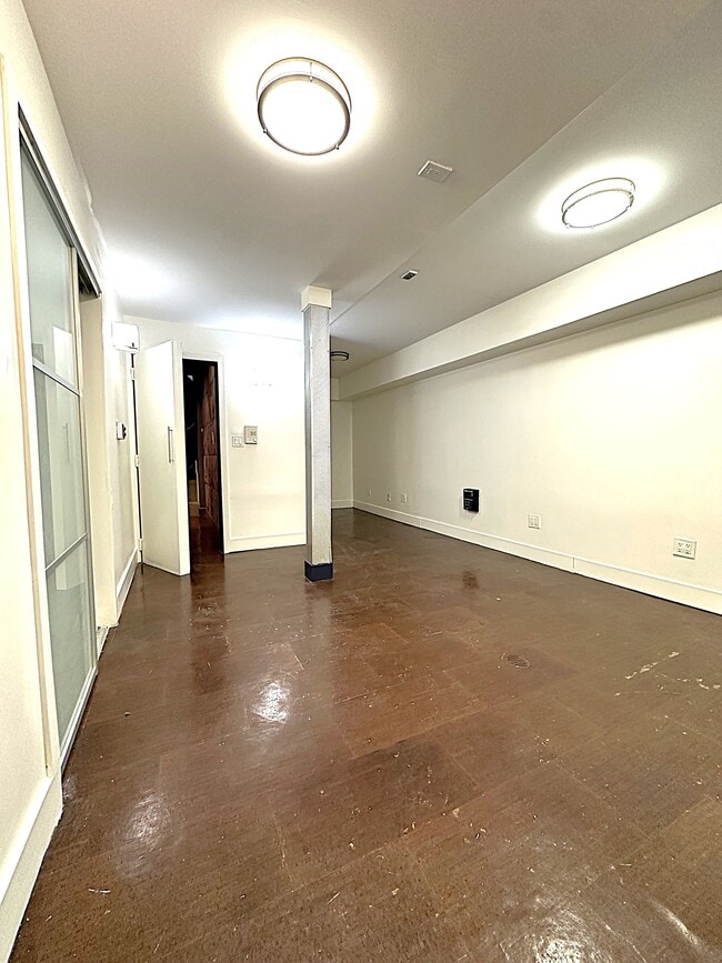 Building Photo - 33-12 28th St