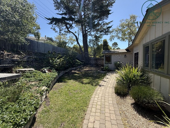 Building Photo - Charming and Refreshed Three Bed Carmel Wo...