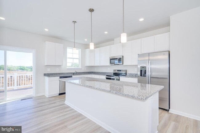 Building Photo - 450 Seeback Dr