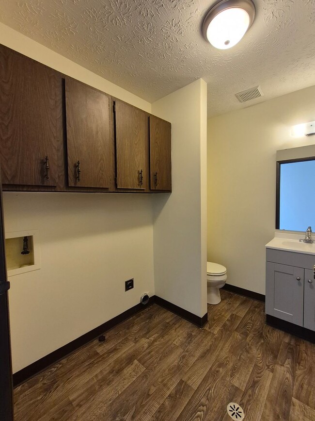 Building Photo - ScenicNW.2031