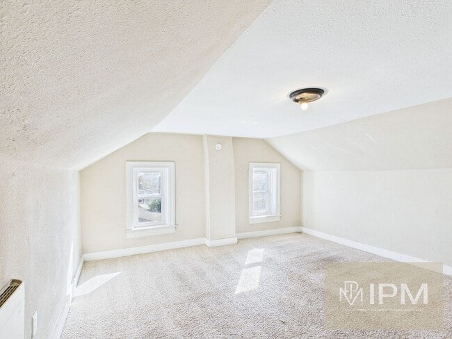 Building Photo - Charming 3 Bedroom, 1 Bath Home in Columbi...