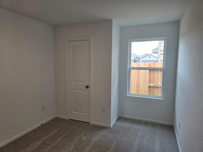 Building Photo - 26827 Inkberry Holly Ln