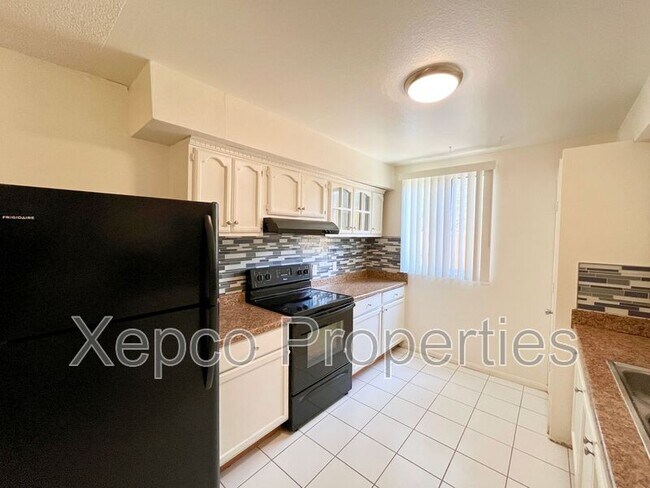 Building Photo - 13460 Quinta Way