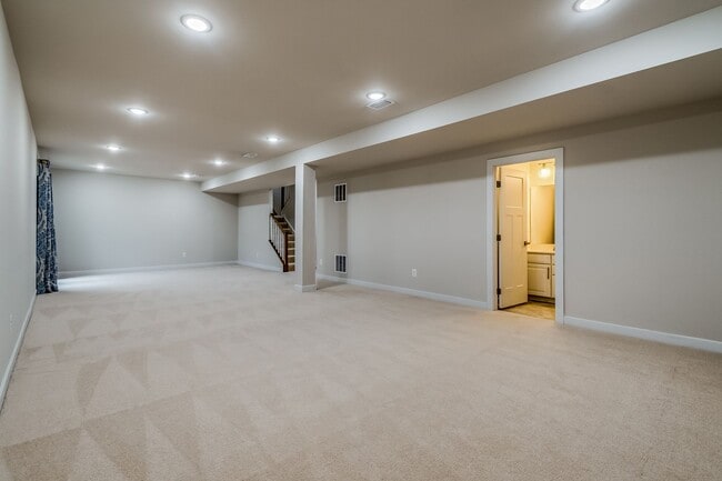 Building Photo - 2023 Hartland Stunner—6BR with 3-Car Garage