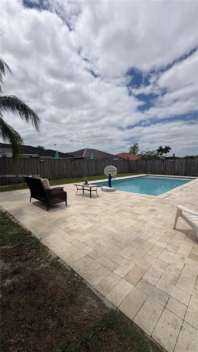 Building Photo - 14820 SW 177th Terrace