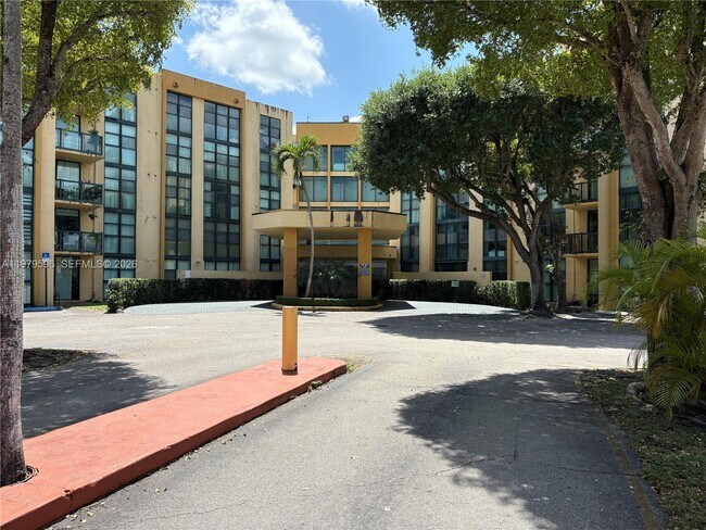 Building Photo - 11800 SW 18th St