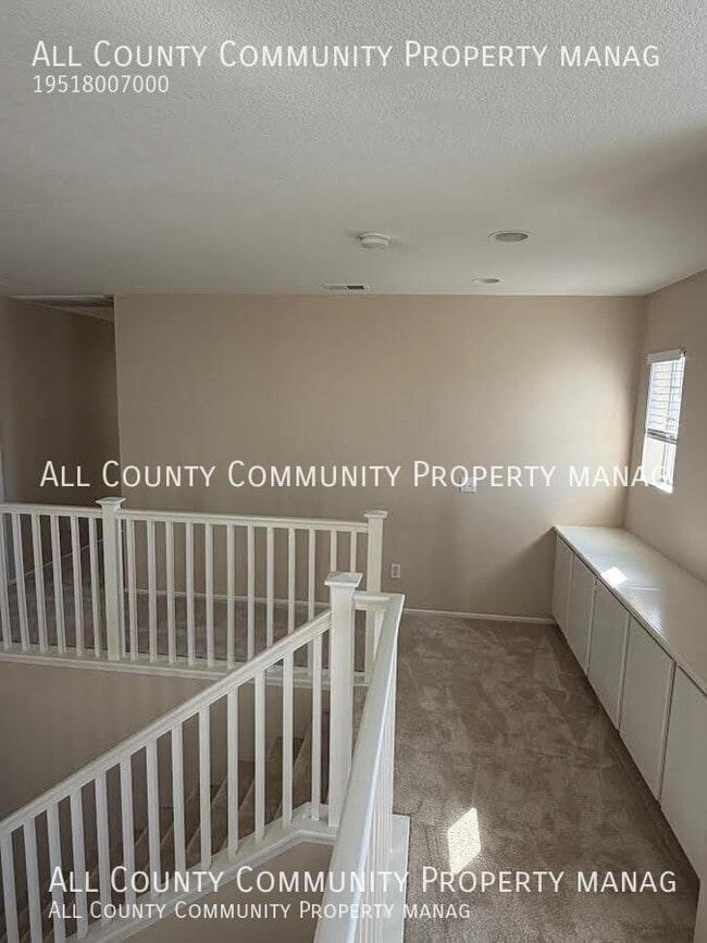 Building Photo - 42176 Chestnut Dr