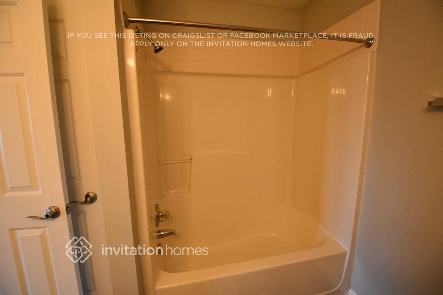 Building Photo - 3996 Leinbach Dr