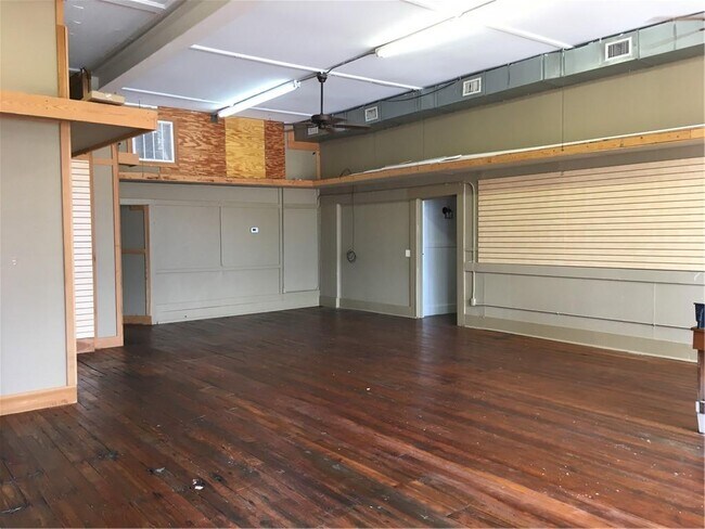 Building Photo - 111 N Walton St