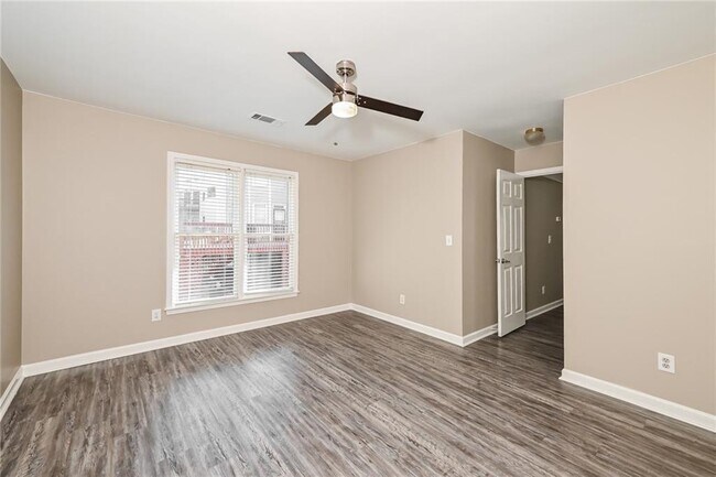 Building Photo - 1133 Hopedale Ln