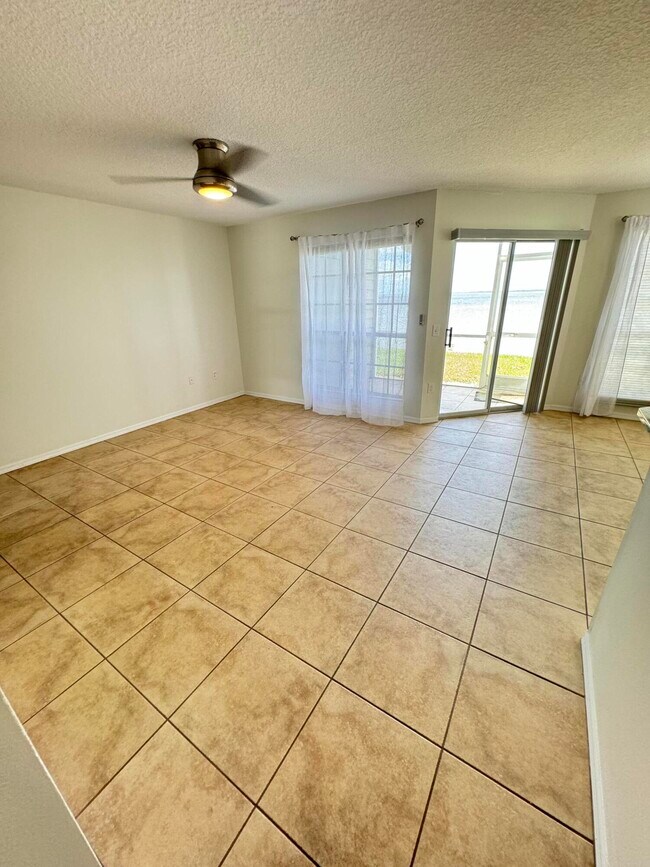 Building Photo - 7020 US-1