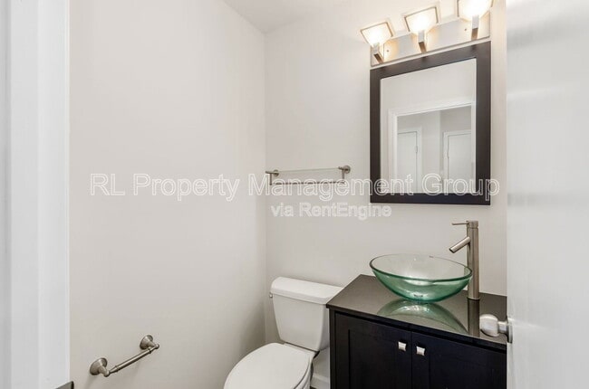Building Photo - 4488 Bimini Dr