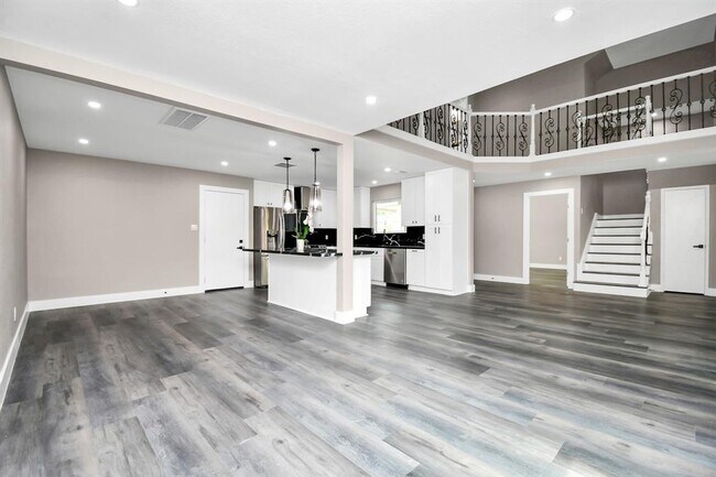 Building Photo - 3227 Westwick Dr