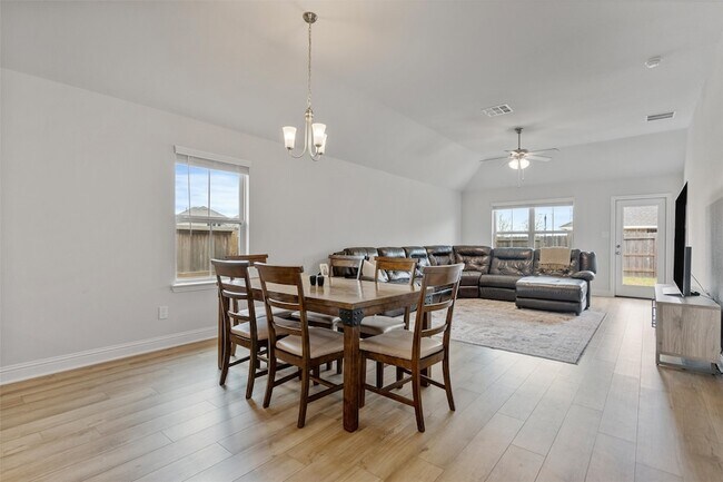 Building Photo - 13724 Sabine Lk Dr