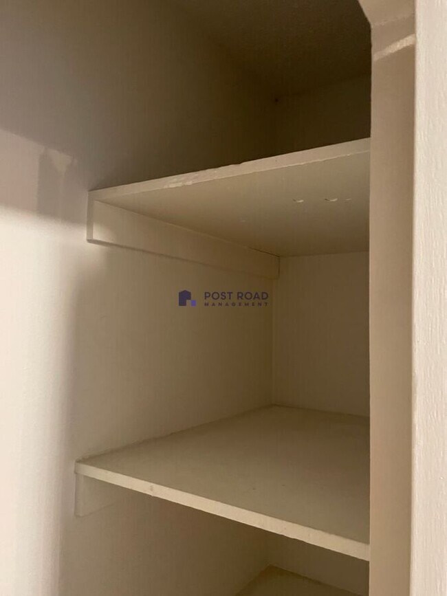 Building Photo - 2902 S Osage Ave