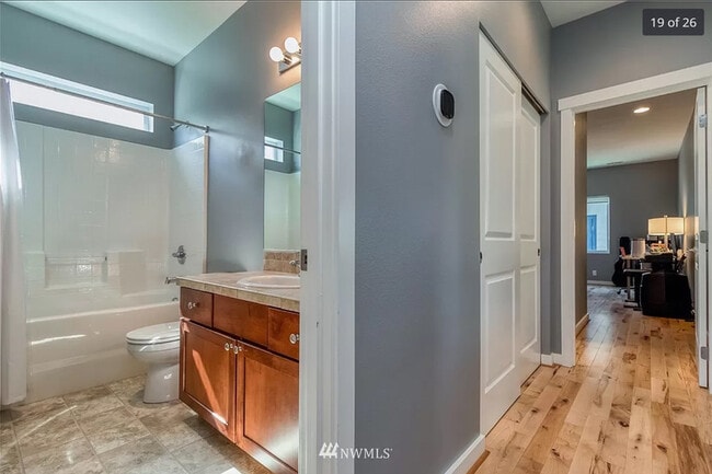 Building Photo - 497 Reserve Way