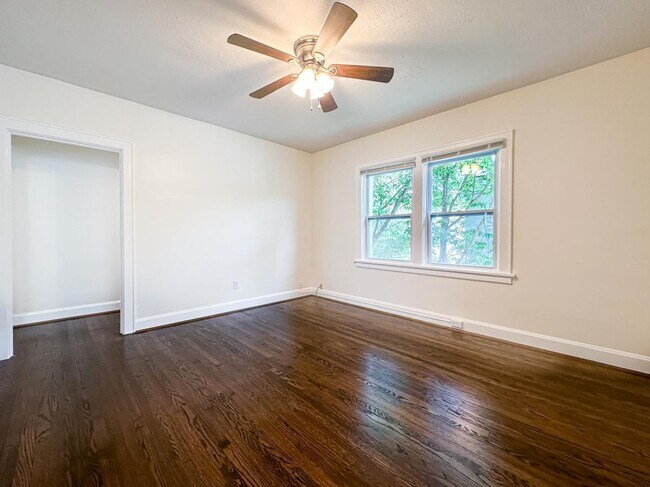 Building Photo - 2576 Duck Creek Rd