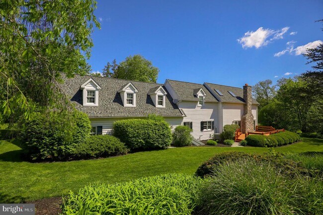 Building Photo - 1886 Conard Rd