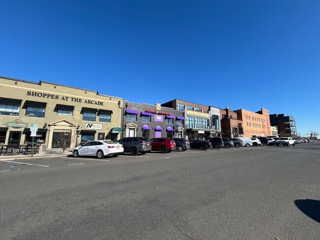 Building Photo - 1224 Monroe Ave