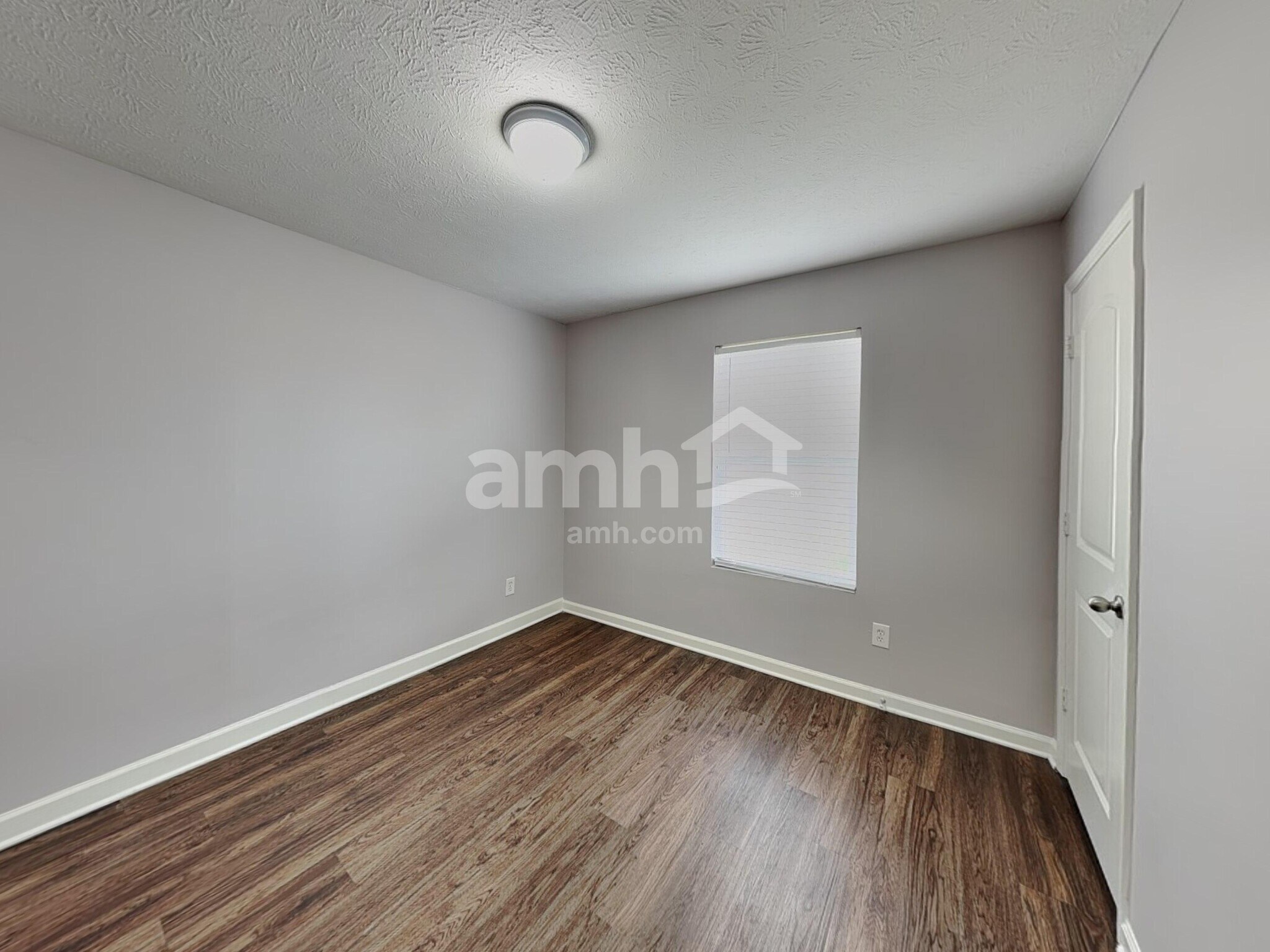 Building Photo - 784 Aerostar Court