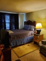 Building Photo - 6828 Scanlan Ave