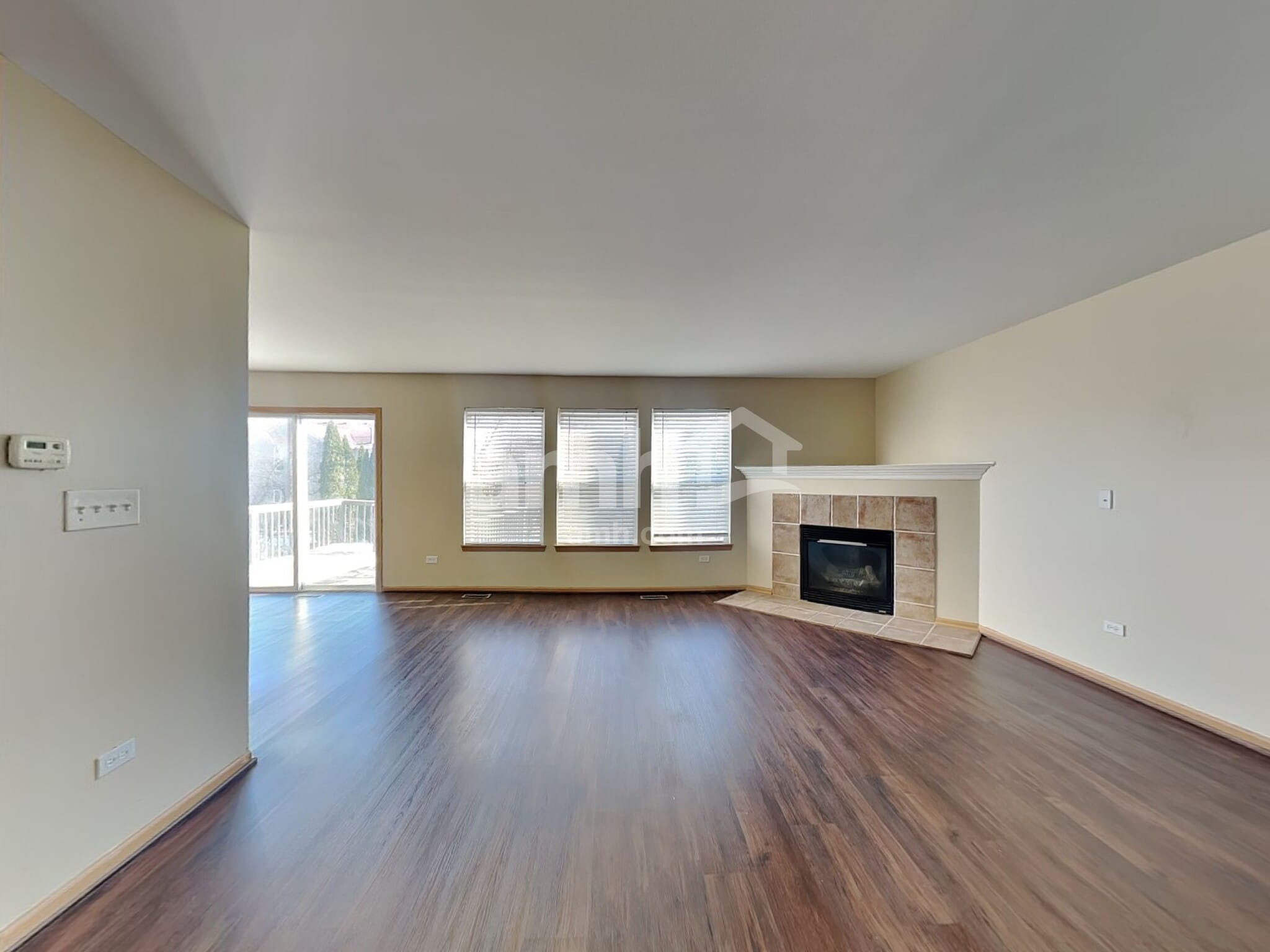 Building Photo - 3217 Kenilworth Ln