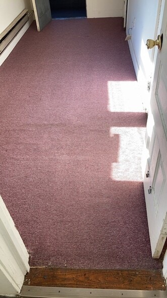 Building Photo - 614 Water St