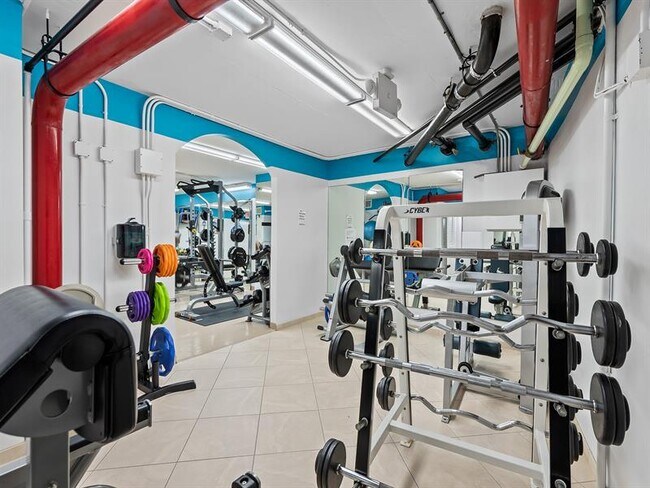 Building Photo - 4100 Galt Ocean Dr