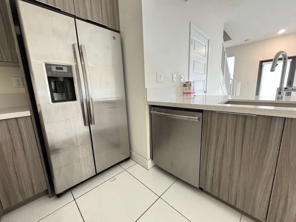 Building Photo - 8311 NW 49th St