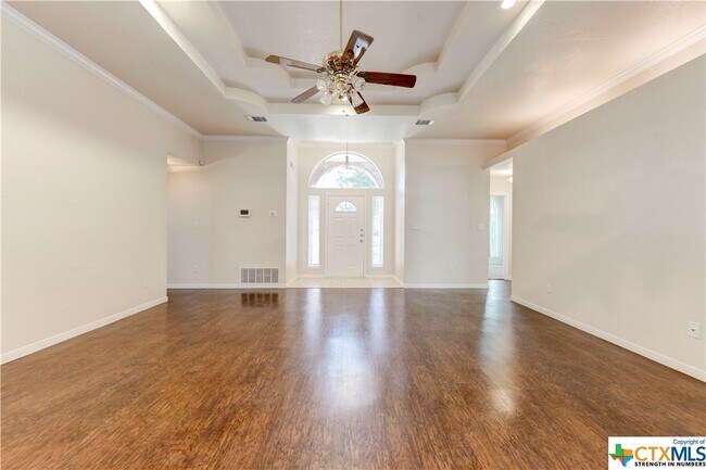 Building Photo - 4703 Mildred Ave