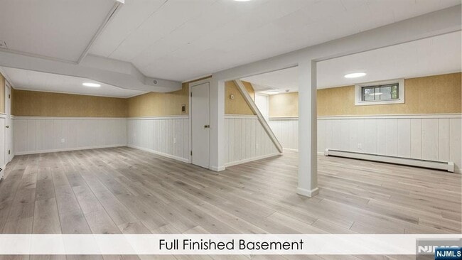 Building Photo - 464 Dorchester Rd
