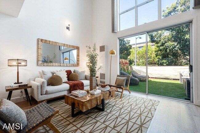 Building Photo - 1 br, 1.5 bath House - 350 Alabama #2