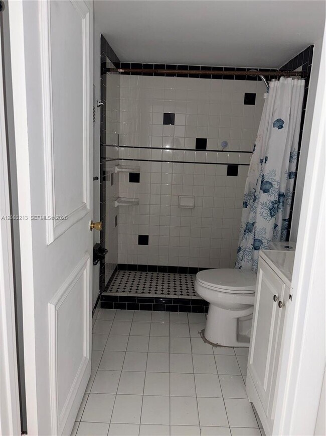 Building Photo - 401 NW 72nd Ave
