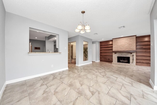 Building Photo - 6306 S Rice Ave